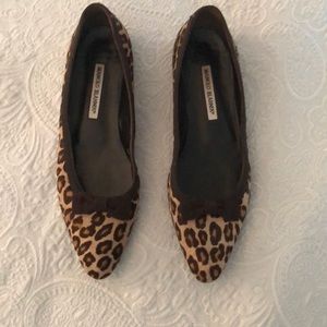 Impressive MANOLO BLAHNIK flats ~ (39 1/2) 9 1/2